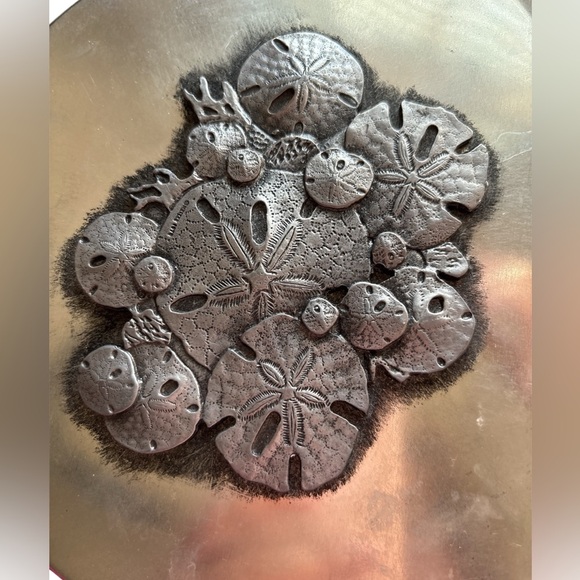 Round Metzke Pewter Round Tin, Vintage 1970s, Gray Tin Sand Dollar Pewter Lid - Picture 3 of 10